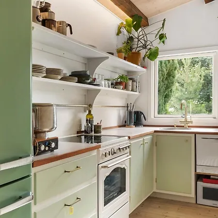 Сasa de vacaciones Cozy Home In Melby With Sauna